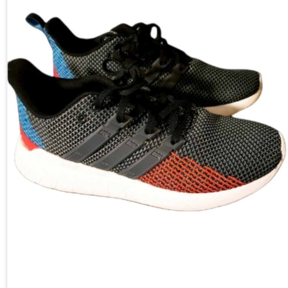 Adidas QUESTAR FLOW SNEAKER